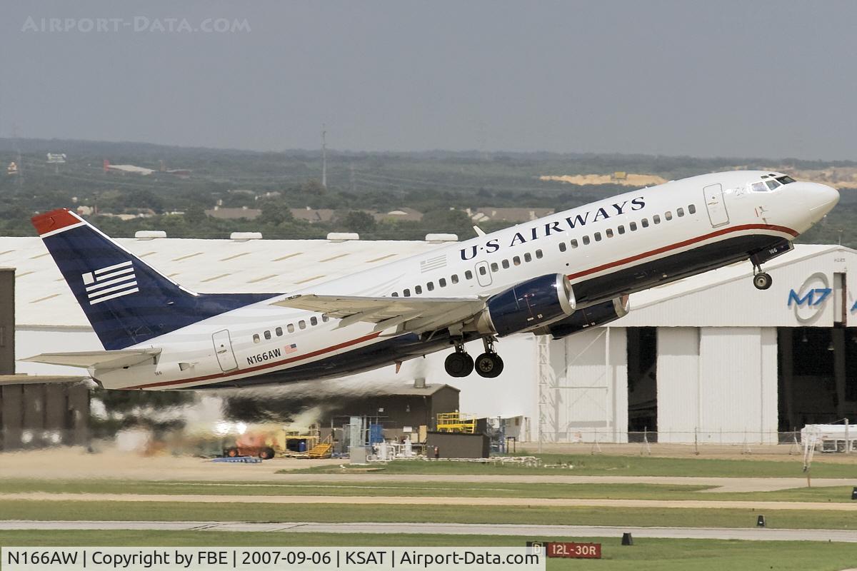 N166AW, 1986 Boeing 737-33A C/N 23627, US Airways B737-33A leaves KSAT