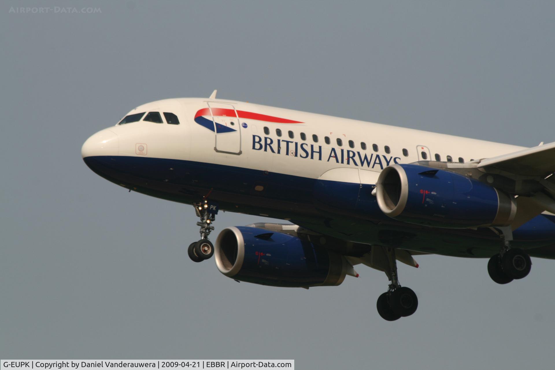 G-EUPK, 2000 Airbus A319-131 C/N 1236, arrival of flight BA394 to rwy 25L