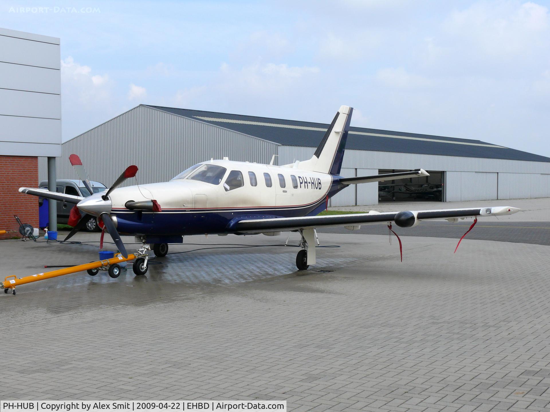 PH-HUB, 1997 Socata TBM-700 C/N 127, Socata TBM700A PH-HUB Flying Thorn