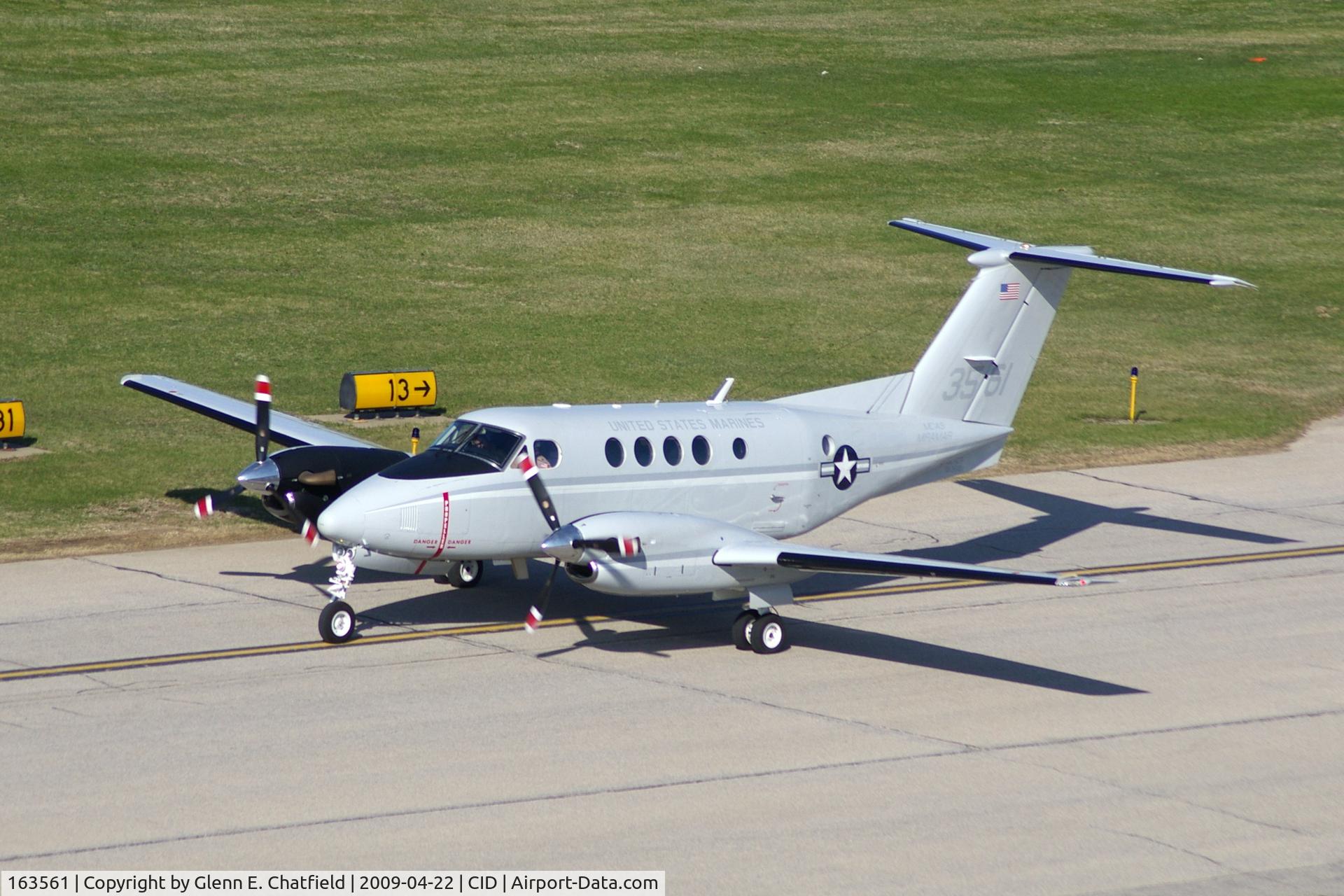 163561, Beech UC-12F Huron C/N BU-09, Taxiing by the tower on the way to runway 27.  Operating out of Rockwell-Collins