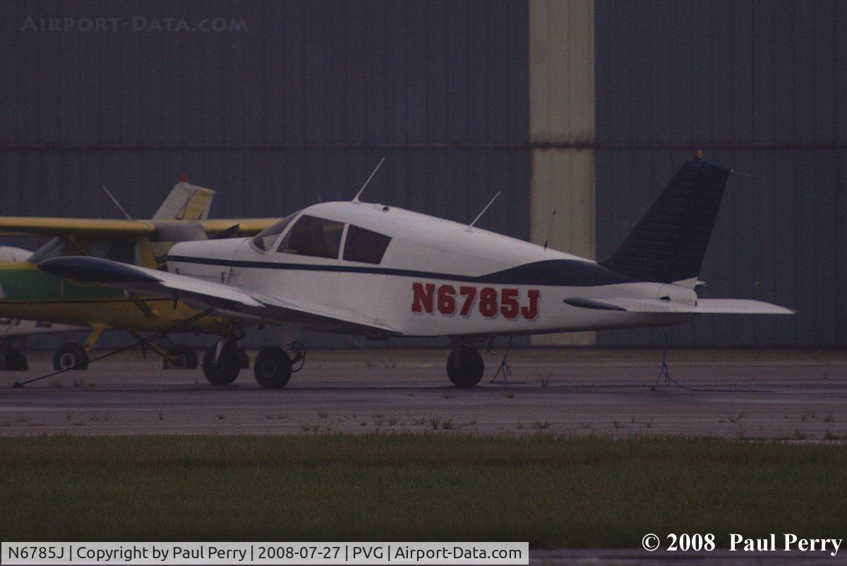 N6785J, 1968 Piper PA-28-140 Cherokee C/N 28-24513, Aft aspect after the rain has gone