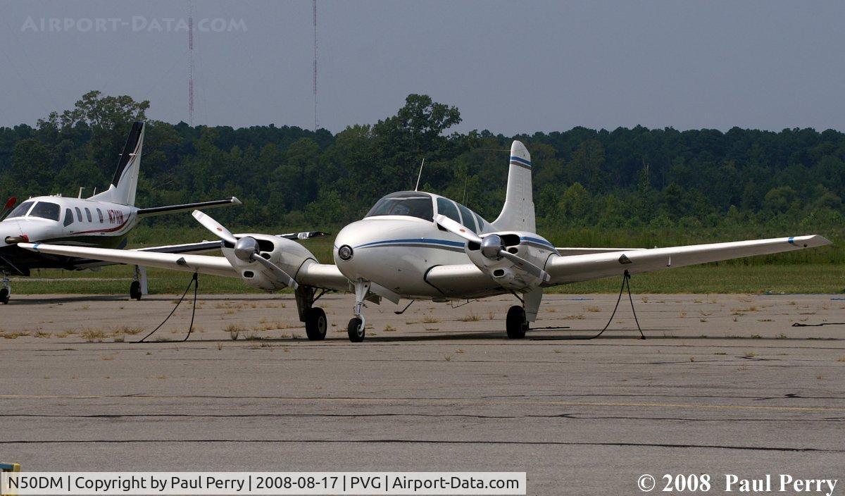 N50DM, 1960 Beech B95 Travel Air C/N TD-332, Classic lines