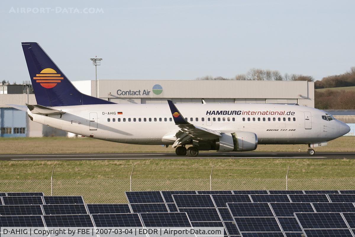 D-AHIG, 1987 Boeing 737-33A C/N 23827, D-AHIG decelerates its speed
