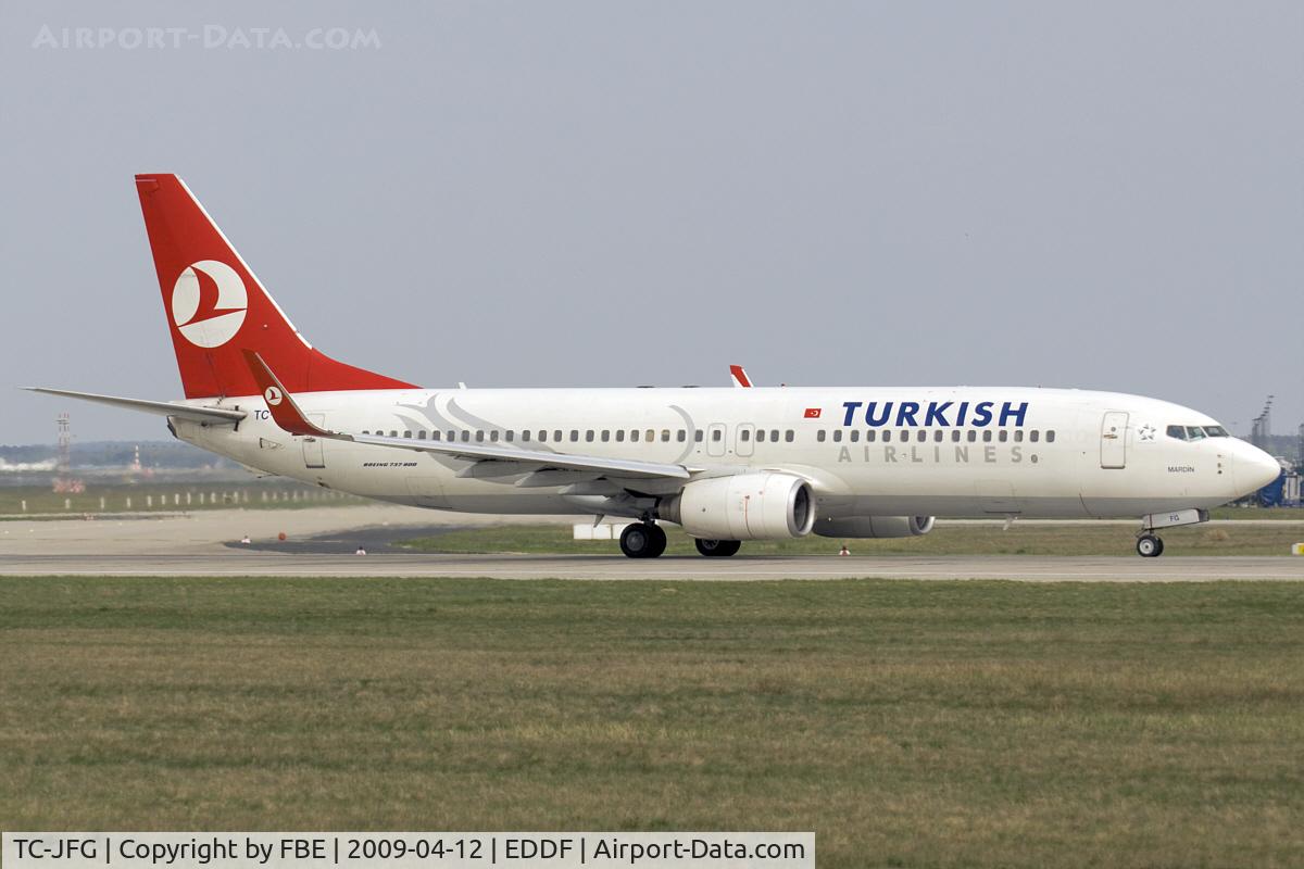 TC-JFG, 1998 Boeing 737-8F2 C/N 29769/102, takeoff run at RW18W
