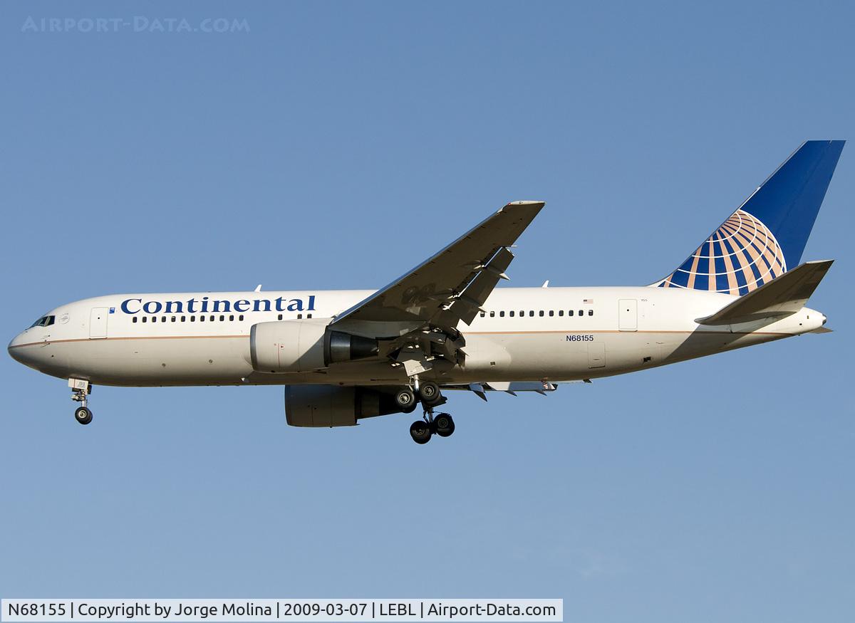 N68155, 2001 Boeing 767-224 C/N 30434, On short final to RWY 25R.