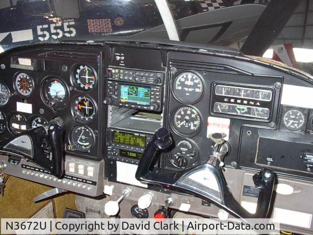 N3672U, 1963 Cessna 182G Skylane C/N 18255072, Panel