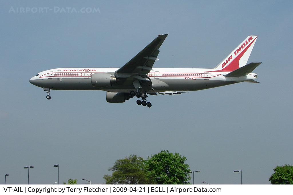 VT-AIL, 1997 Boeing 777-222 C/N 26935, Air India B777 on approach to Heathrow