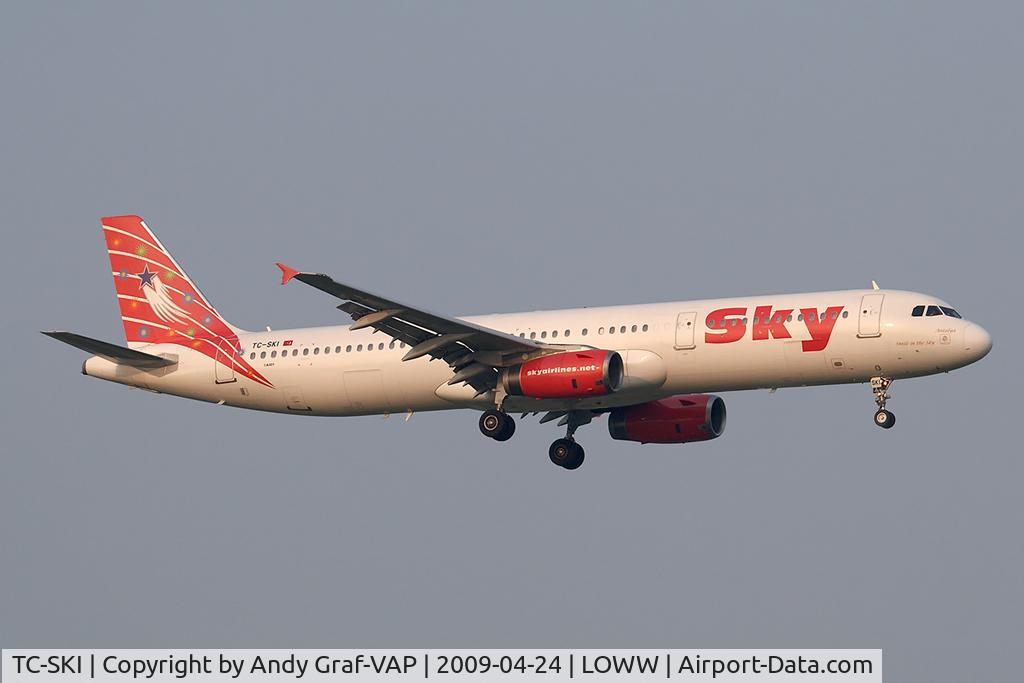 TC-SKI, 1998 Airbus A321-231 C/N 0811, Sky Airlines A321