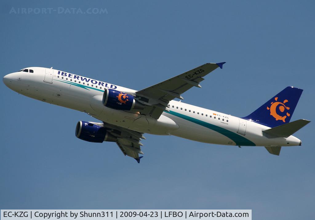EC-KZG, 2009 Airbus A320-214 C/N 3868, Take off for delivery flight...