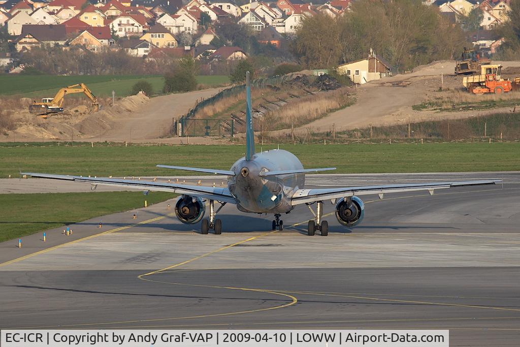 EC-ICR, 1991 Airbus A320-211 C/N 240, Clickair A320