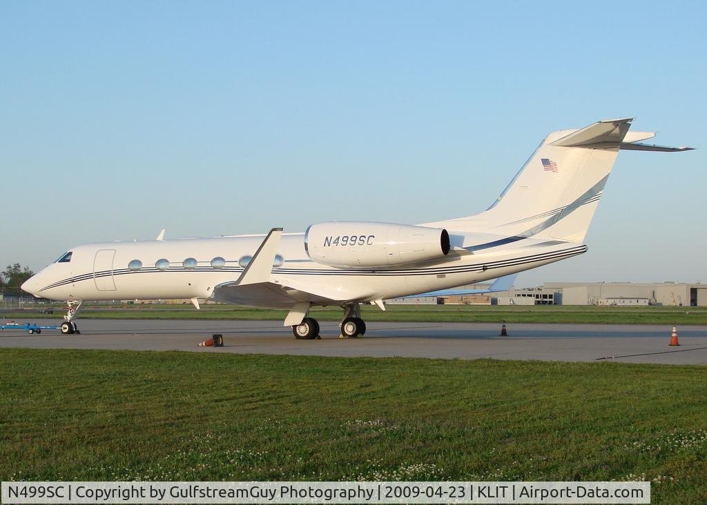 N499SC, 2008 Gulfstream Aerospace GIV-X (G450) C/N 4135, Overnighting in 