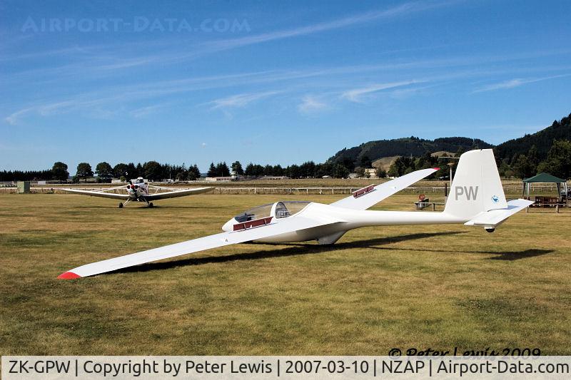 ZK-GPW, PZL-Swidnik PW-6U C/N 78.02.07, Taupo GC