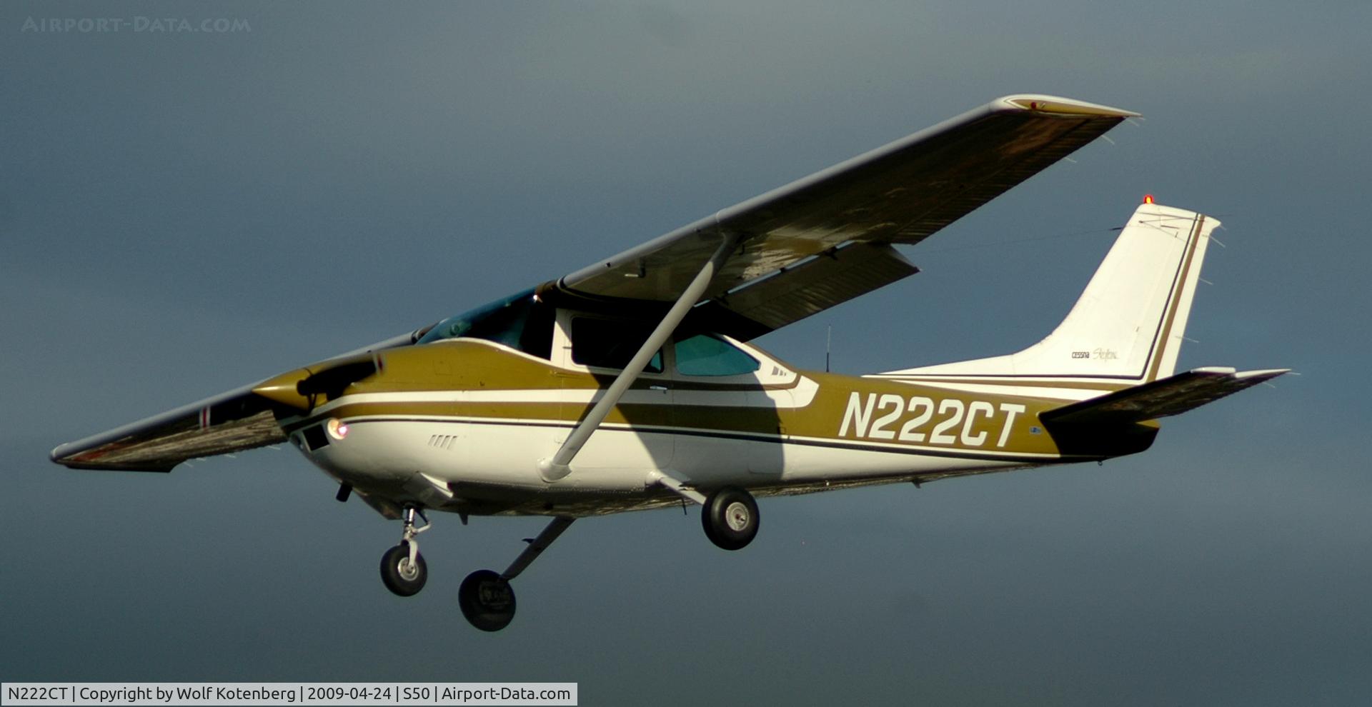 N222CT, 1974 Cessna 182P Skylane C/N 18263068, landing