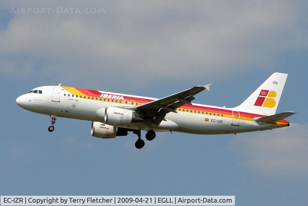 EC-IZR, 2004 Airbus A320-214 C/N 2242, Iberia A320 on approach to London Heathrow
