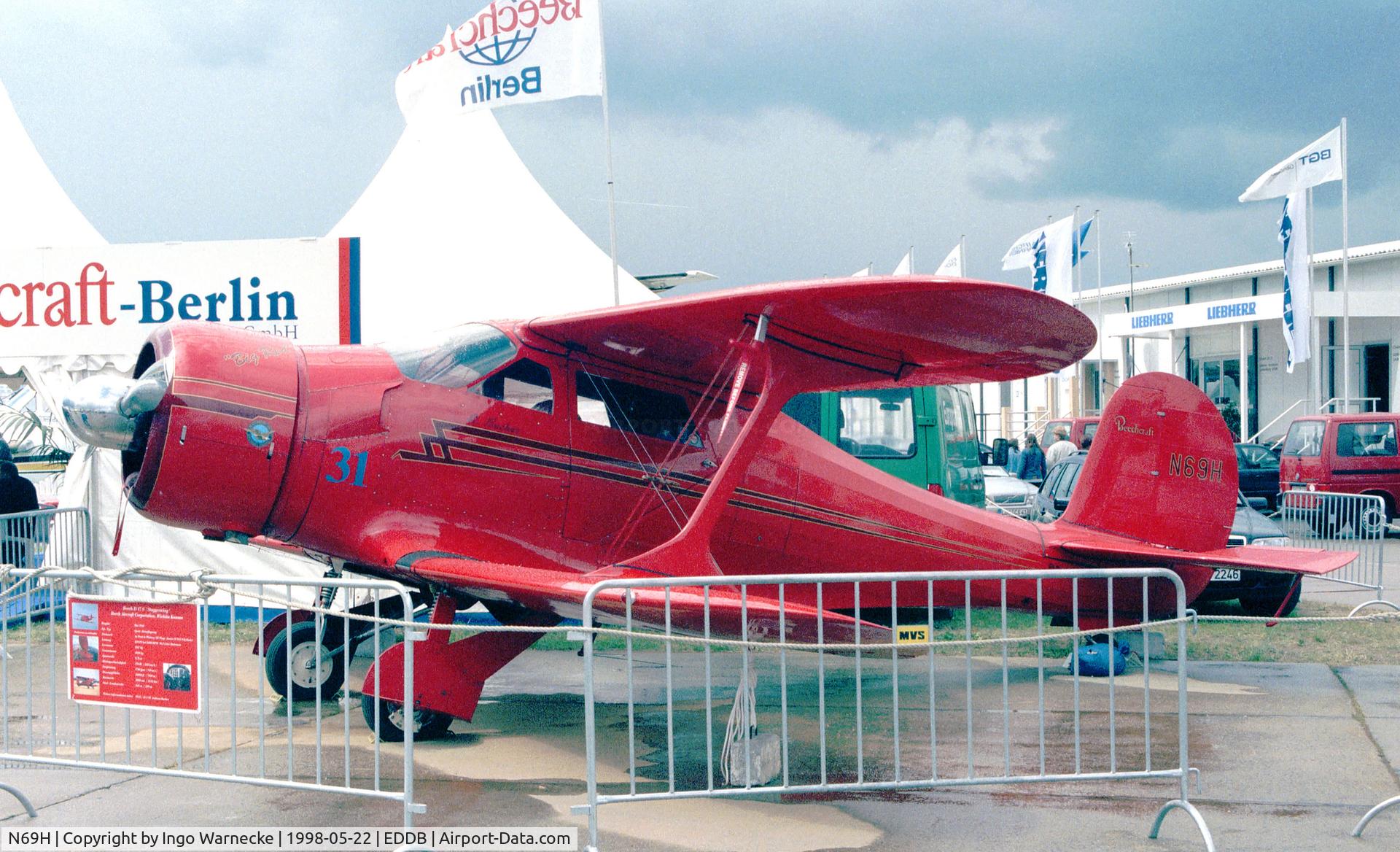 N69H, 1943 Beech D17S Staggerwing C/N 4896, Beechcraft D17S Staggerwing at the ILA 1998, Berlin