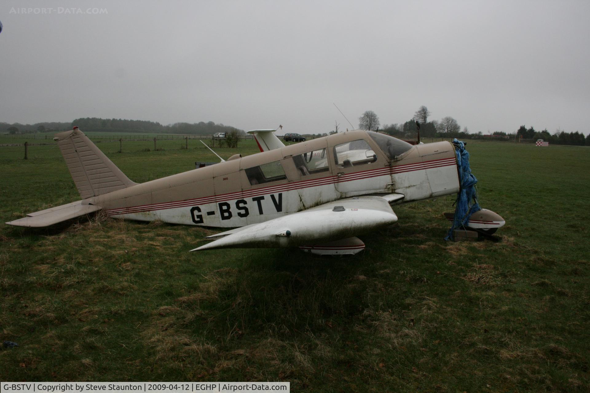 G-BSTV, 1967 Piper PA-32-300 Cherokee Six Cherokee Six C/N 32-40378, Taken at Popham Airfield, England on a gloomy April Sunday (12/04/09)