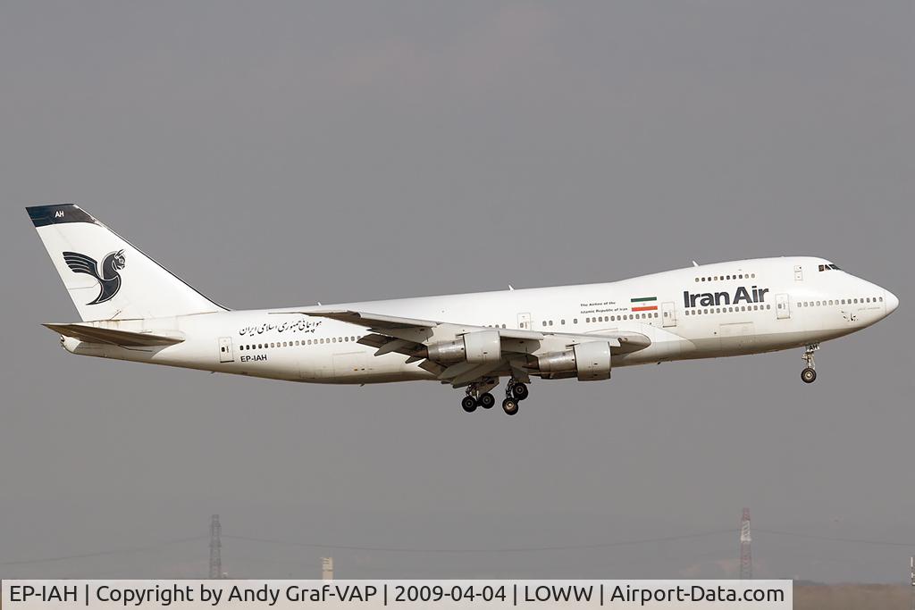 EP-IAH, 1976 Boeing 747-286M C/N 21218, Iran Air 747-200