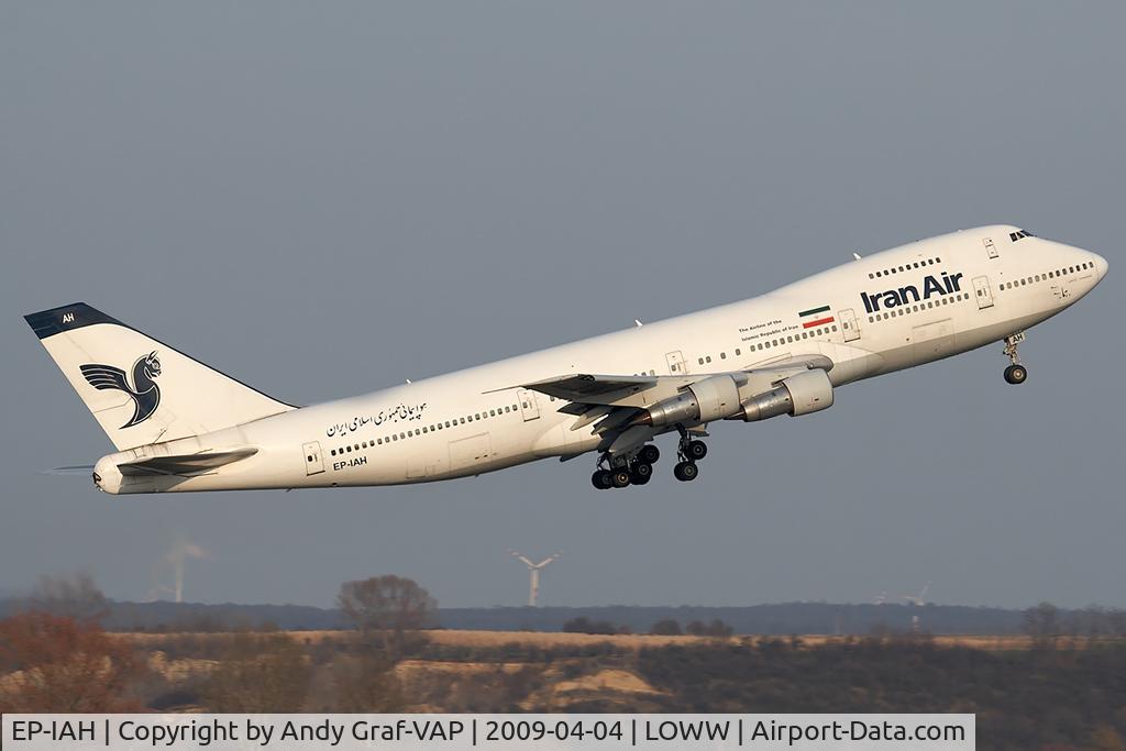 EP-IAH, 1976 Boeing 747-286M C/N 21218, Iran Air 747-200