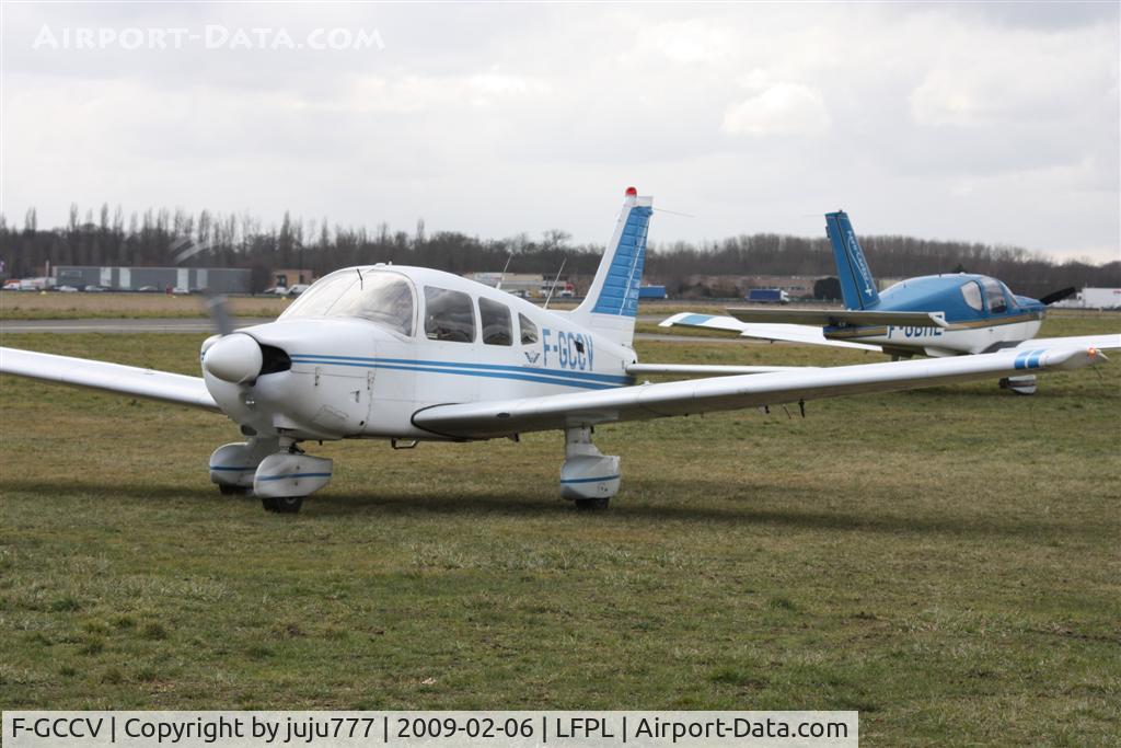 F-GCCV, Piper PA-28-181 Archer II C/N 28-8090005, on display at Logne