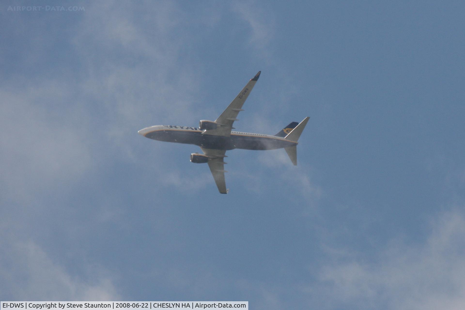 EI-DWS, 2007 Boeing 737-8AS C/N 33625, Approaching Birmingham Airport over Cheslyn Hay