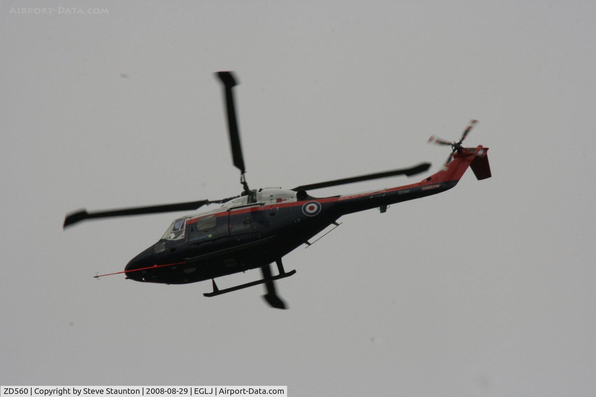 ZD560, 1987 Westland Lynx AH.7 C/N 333, Taken whilst over flying Chalgrove Airfield (EGLJ)