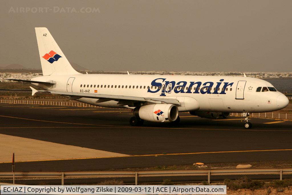 EC-IAZ, 2001 Airbus A320-232 C/N 1631, visitor