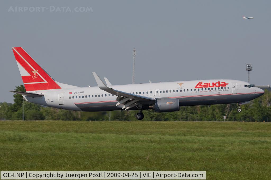 OE-LNP, 2002 Boeing 737-8Z9 C/N 30420, Boeing 737-8Z9