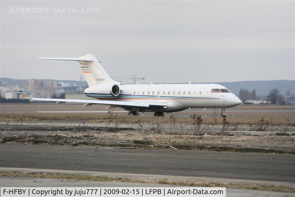 F-HFBY, 2006 Bombardier BD-700-1A11 Global 5000 C/N 9188, on transit at Le Bourget