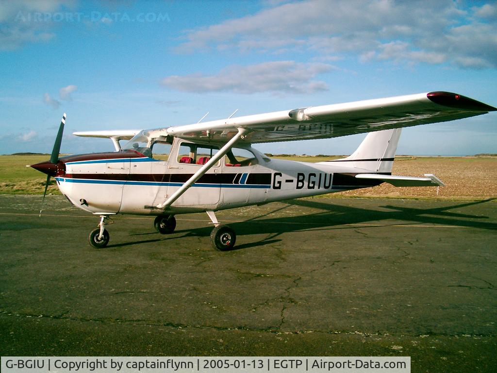 G-BGIU, 1969 Reims F172H Skyhawk C/N 0620, Belongs to Perranporth Flying School. I got my PPL on this aircraft. This is G-BGIU sporting her old livery.