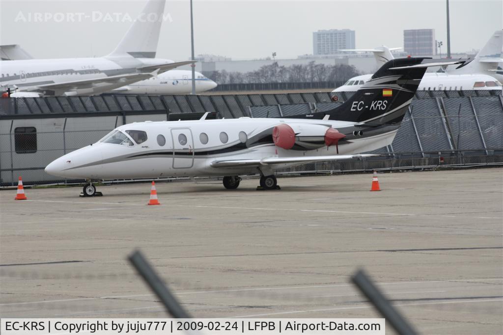 EC-KRS, 2003 Raytheon Beechjet 400A C/N RK-354, on transit at Le Bourget