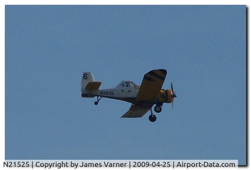 N21525, 1993 PZL-Mielec M-18A C/N 1Z024-20, Subject aircraft during overfly of Jacksonville, NC this date.