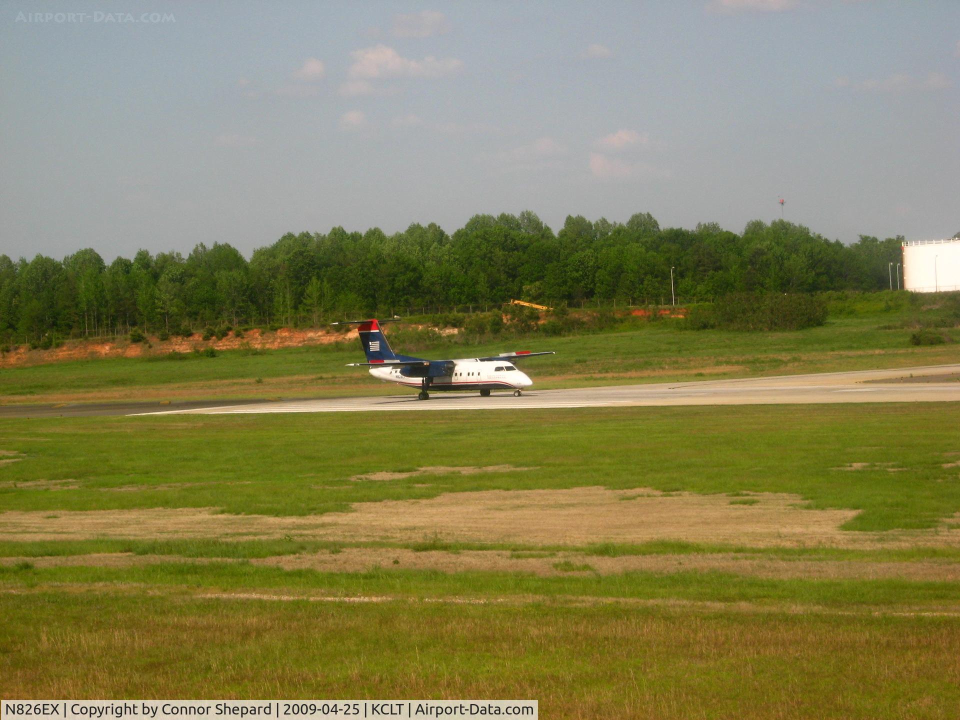 N826EX, 1994 De Havilland Canada DHC-8-103 Dash 8 C/N 389, 