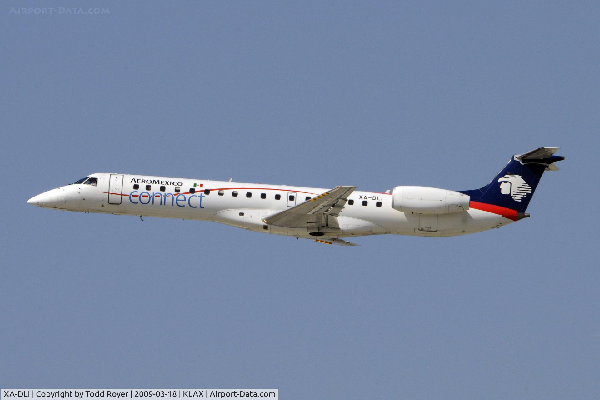 XA-DLI, 2005 Embraer ERJ-145ER (EMB-145ER) C/N 14500852, Departing LAX on 25R
