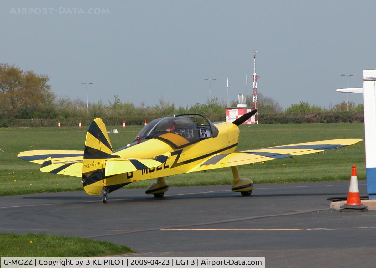 G-MOZZ, 1991 Mudry CAP-10B C/N 256, AT THE PUMPS