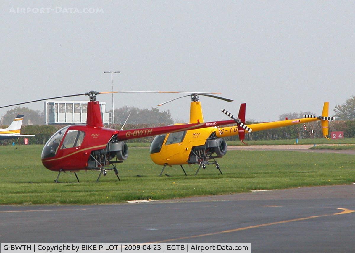 G-BWTH, 1991 Robinson R22 Beta C/N 1767, R22 IN THE HELICOPTER PARK