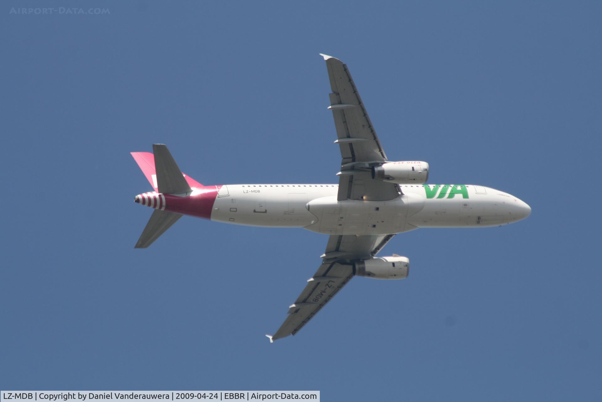 LZ-MDB, 2007 Airbus A320-214 C/N 3125, flight FQ5817 is on approach to rwy 07L
