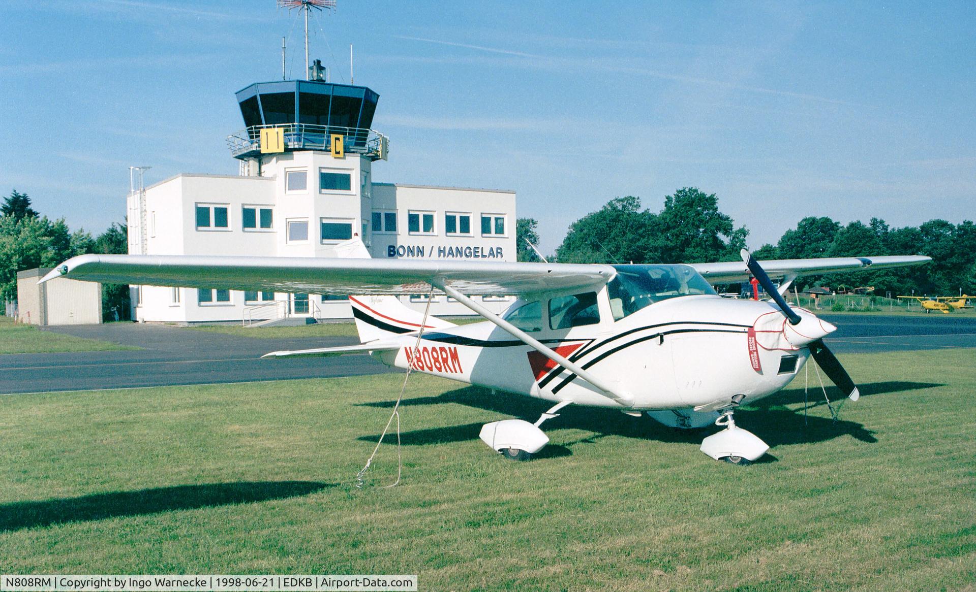 N808RM, Cessna 182L Skylane C/N 18259220, Cessna 182L Skylane at Bonn-Hangelar airfield
