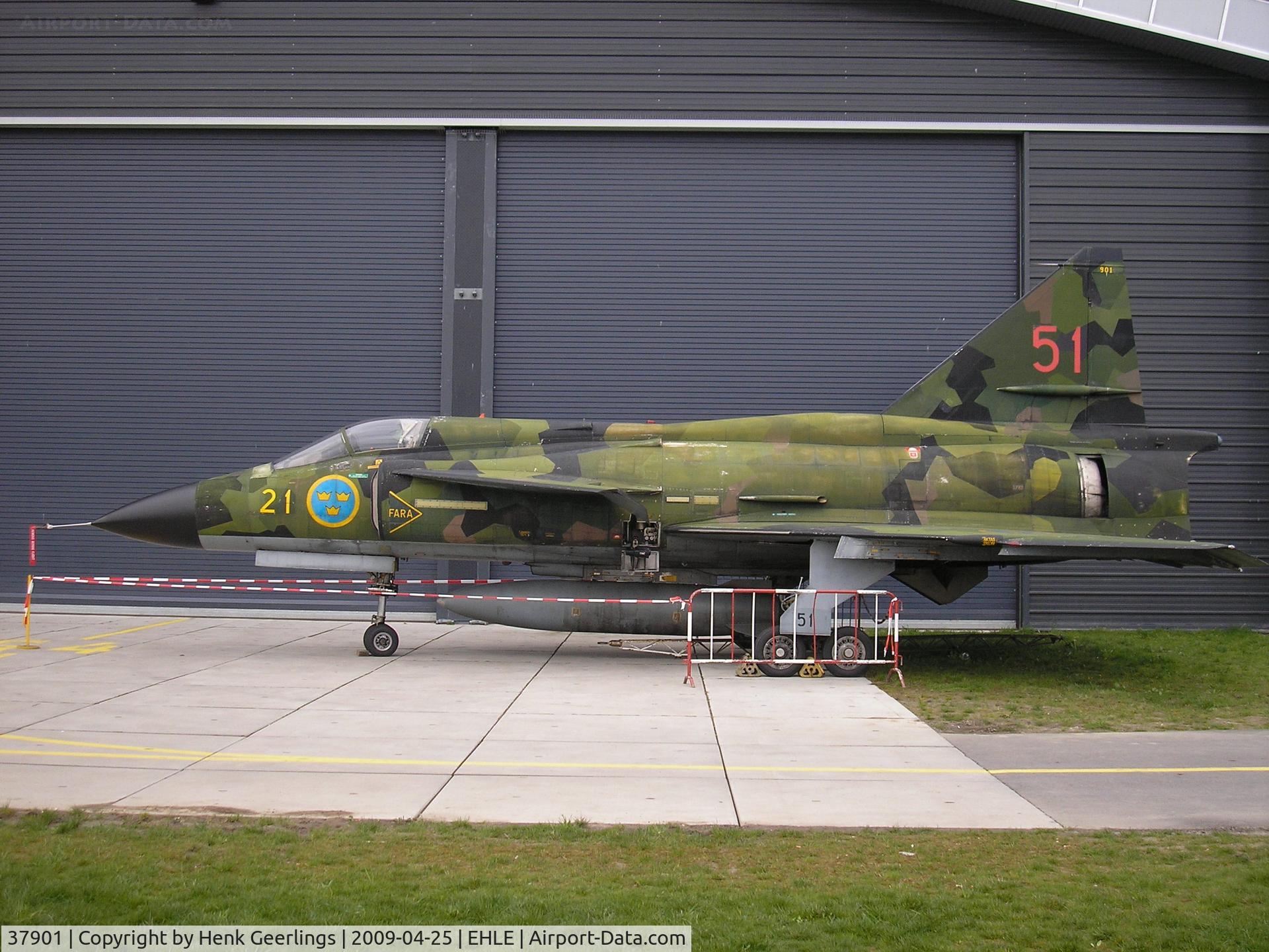 37901, 1975 Saab AJSH 37 Viggen C/N 37901, Aviodrome Aviation Museum at Lelystad Airport