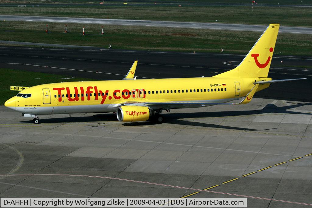 D-AHFH, 1999 Boeing 737-8K5 C/N 27983, visitor