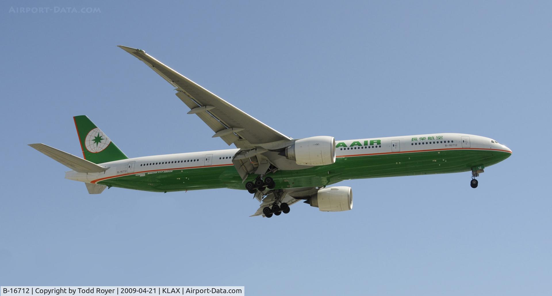 B-16712, 2008 Boeing 777-35E/ER C/N 33755, Landing 24R at LAX