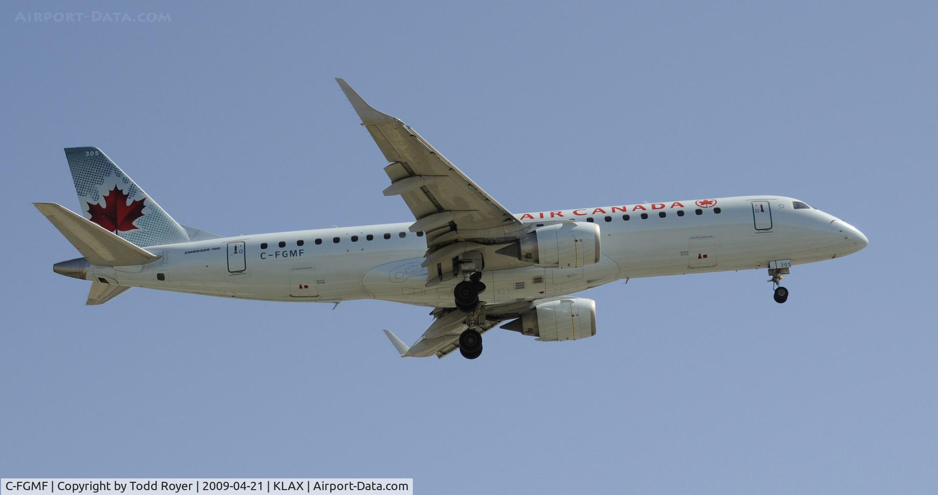 C-FGMF, 2005 Embraer 190AR (ERJ-190-100IGW) C/N 19000019, Landing 24R at LAX