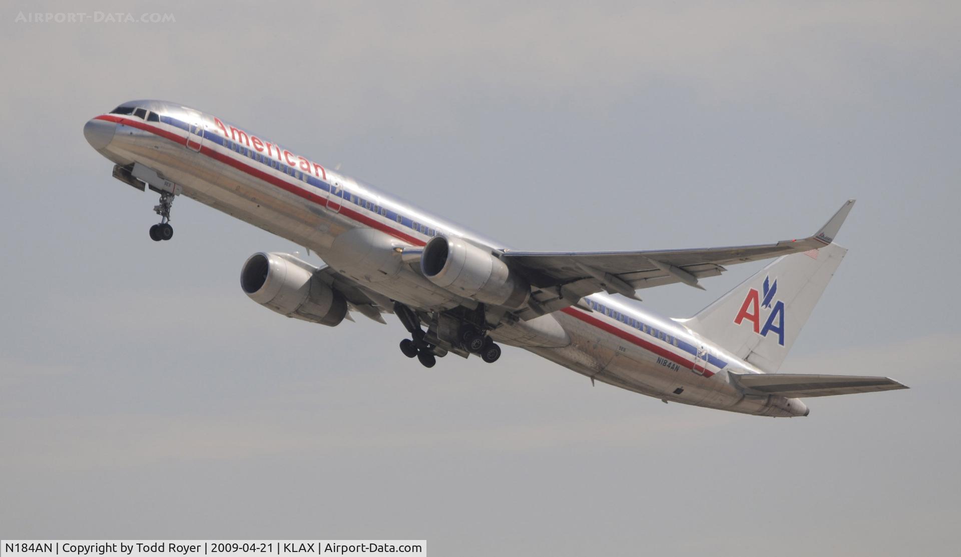 N184AN, 1999 Boeing 757-223 C/N 29594, Departing LAX on 25R