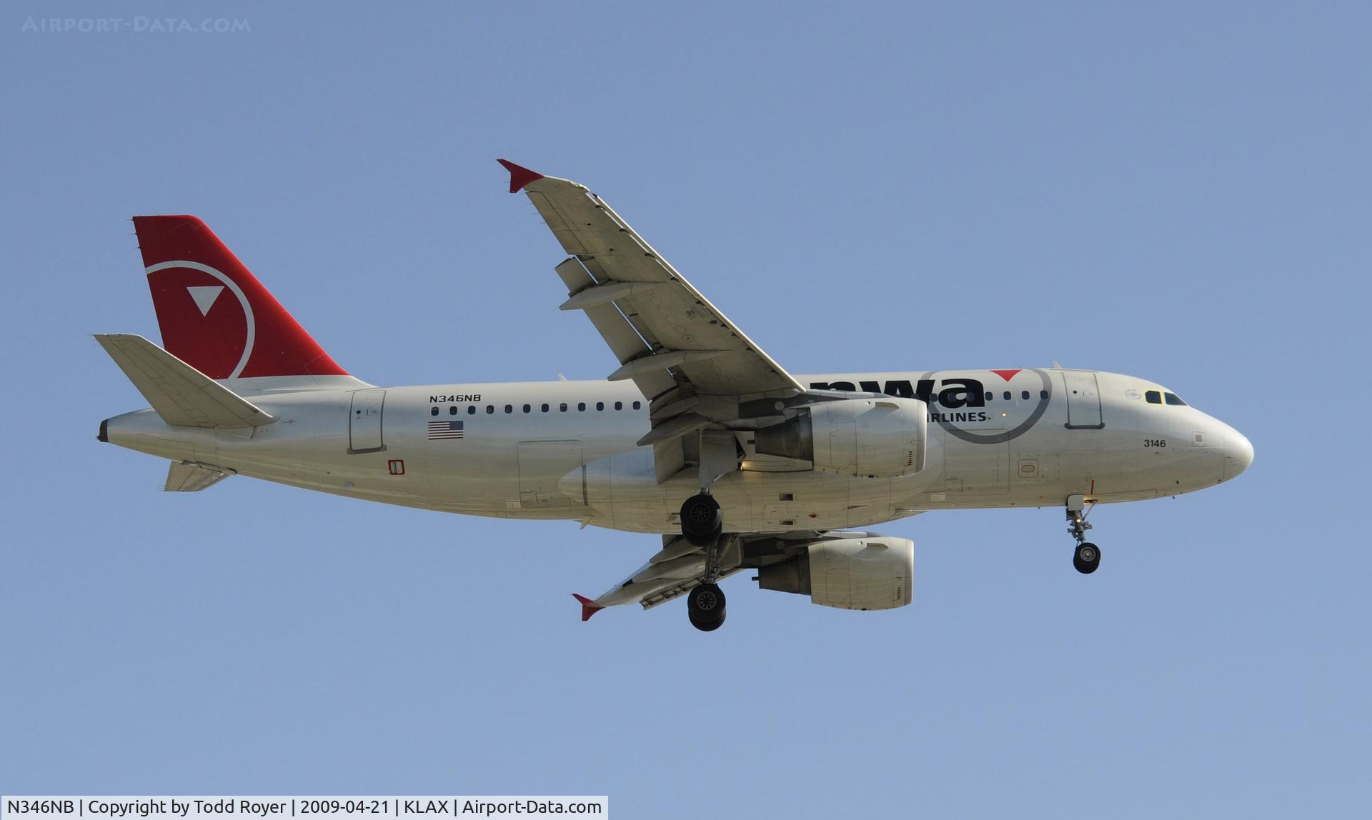 N346NB, 2002 Airbus A319-114 C/N 1796, Landing 24R at LAX