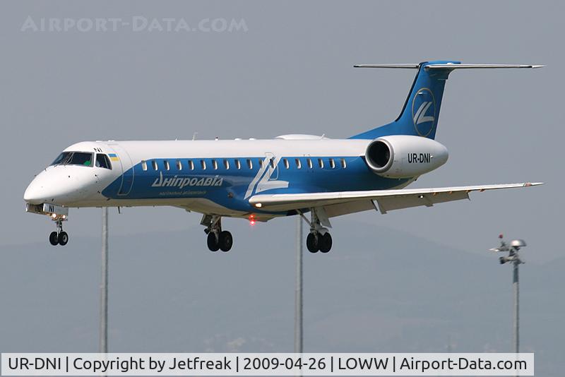 UR-DNI, 2000 Embraer EMB-145EP (ERJ-145EP) C/N 145325, Dniproavia Embraer ERJ-145EP c/n 145325