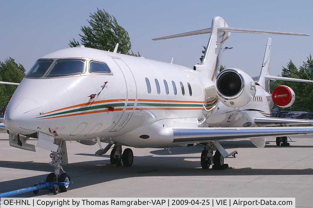 OE-HNL, 2005 Bombardier Challenger 300 (BD-100-1A10) C/N 20039, Bombardier BD 100 Challenger 300