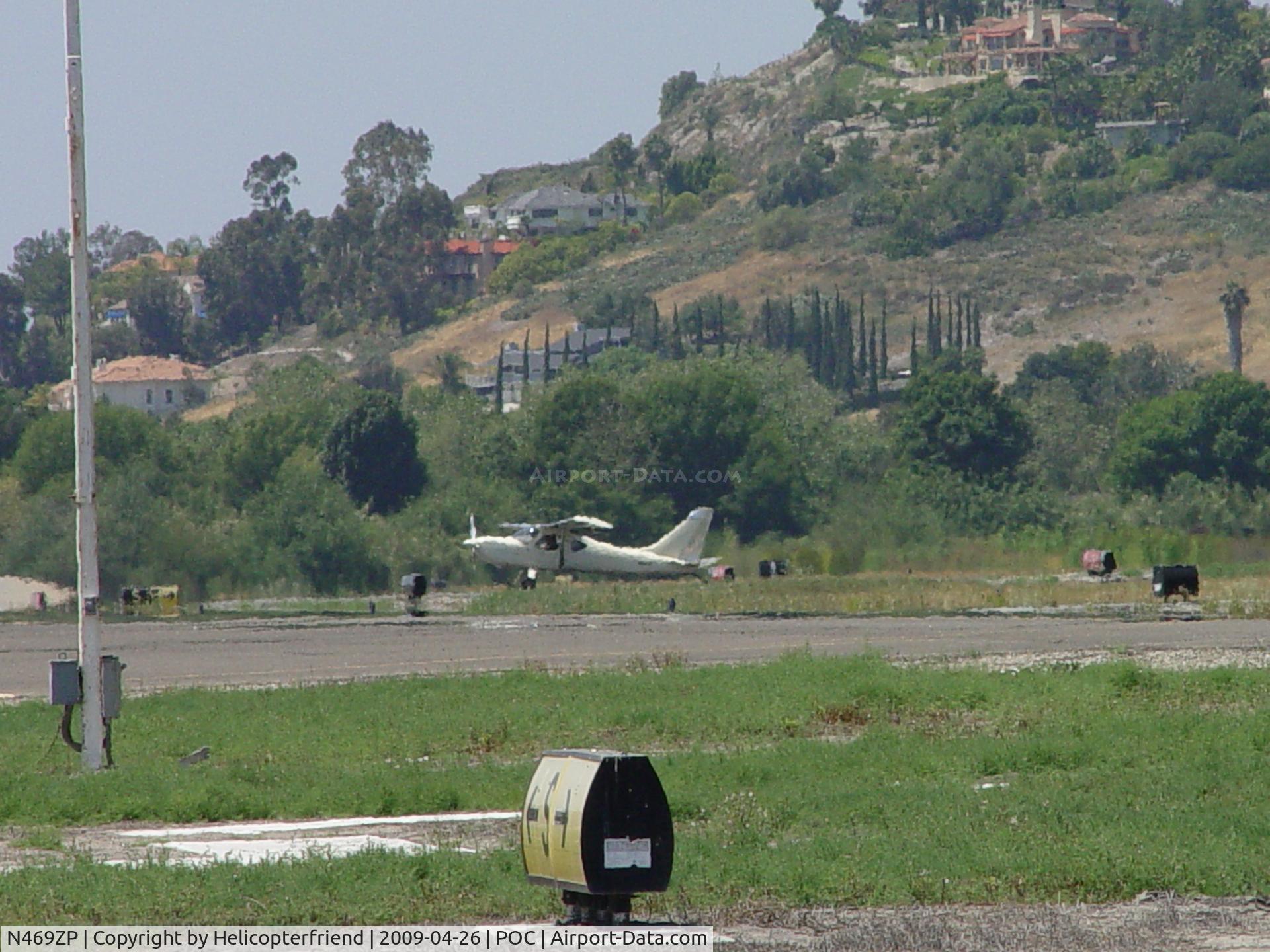 N469ZP, Glasair GS-2 Sportsman C/N 7229, Waiting permission to cross runway 26L