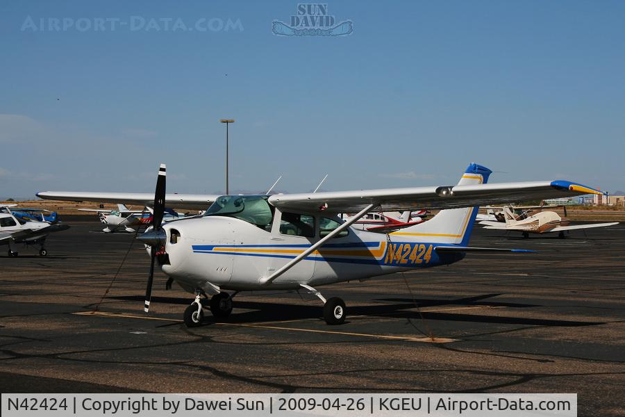 N42424, 1968 Cessna 182L Skylane C/N 18259013, KGEU