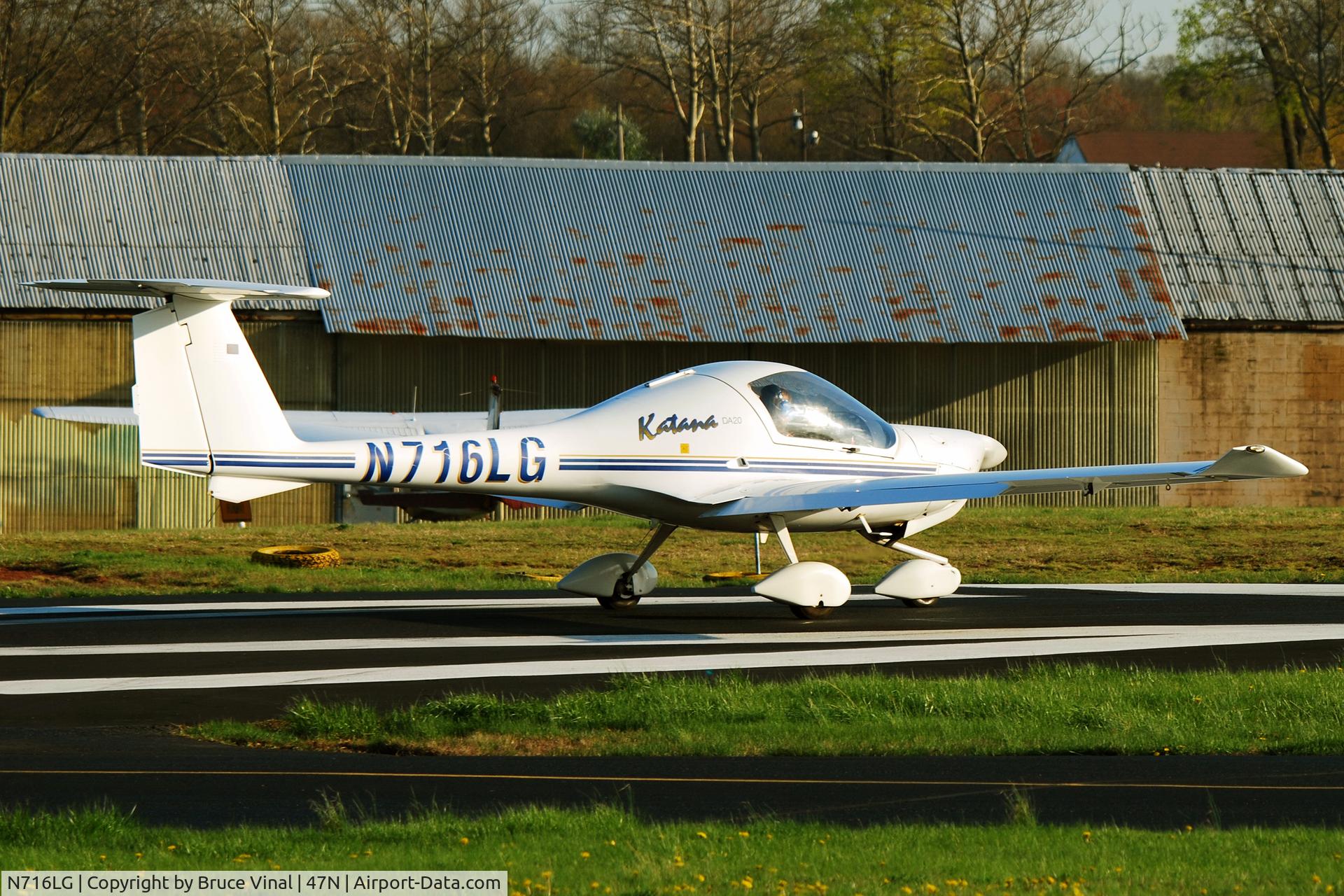 N716LG, 1996 Diamond DA-20A-1 Katana C/N 10096, Central Jersey