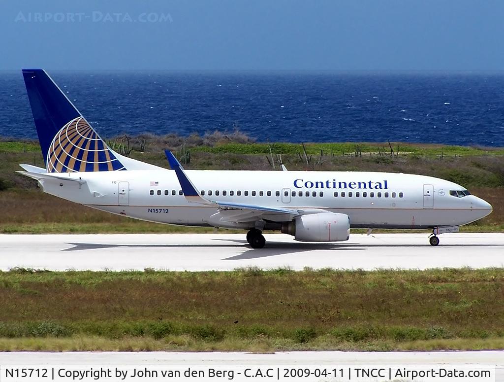 N15712, 1998 Boeing 737-724 C/N 28783, Continental Boeing 737-724 @ CUR