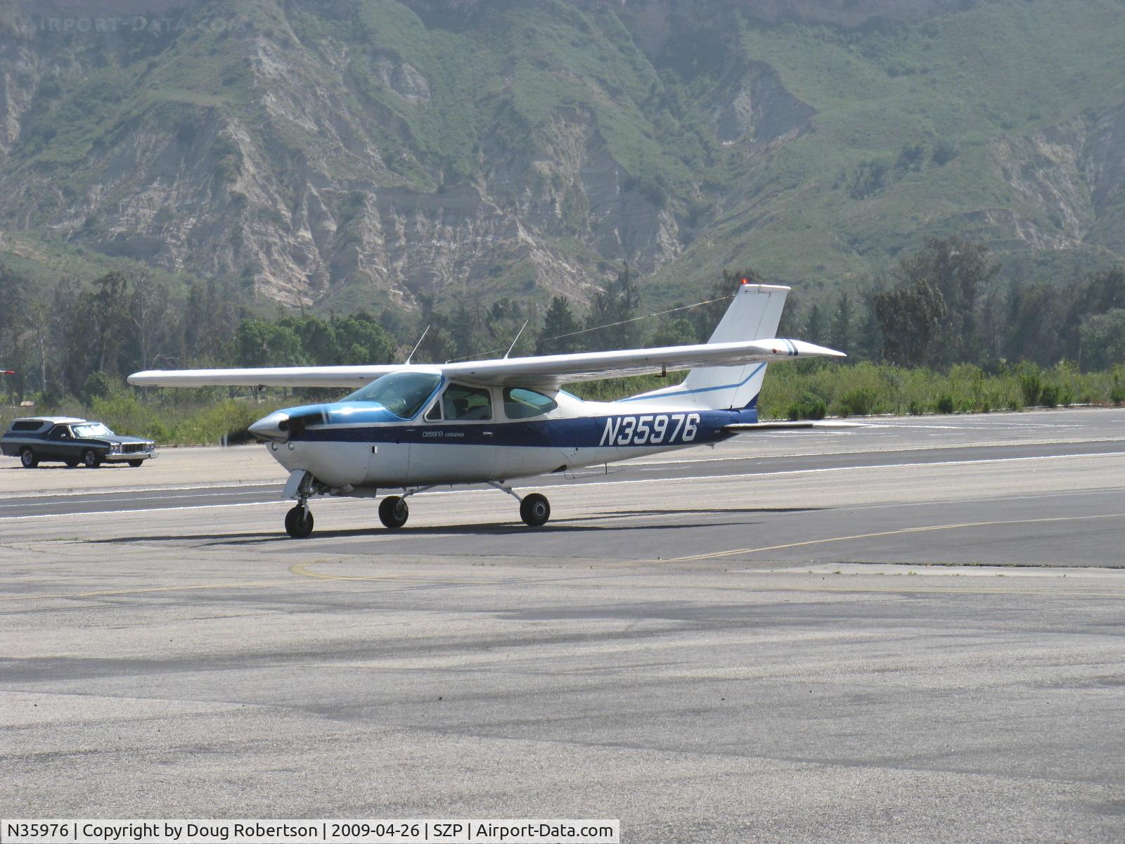 N35976, 1976 Cessna 177RG Cardinal C/N 177RG1087, 1976 Cessna 177RG CARDINAL RG II, Lycoming IO-360-A1B6 200 Hp, taxi